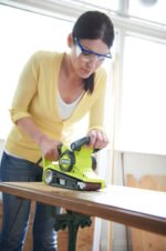 Električna šlajferica (tračna brusilica) od 800W – RYOBI EBS800 - Image 6