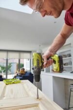 Set – udarna aku. bušilica sa 2 baterije (2Ah) i punjačem 18V ONE+™ – RYOBI R18PD3-220S - Image 4